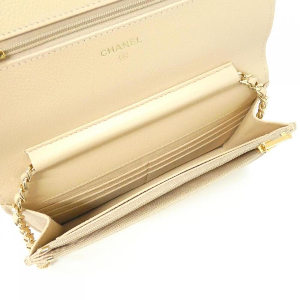 CHANEL Cream Wallet - Picture 7 of 8